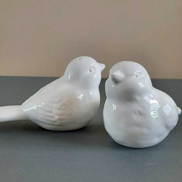 Indigo Other - Indigo - Lovebirds Salt and Pepper Shakers